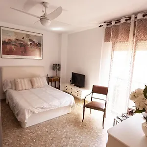 Lola.- De Matrimonio, Con Baño Privado Granada