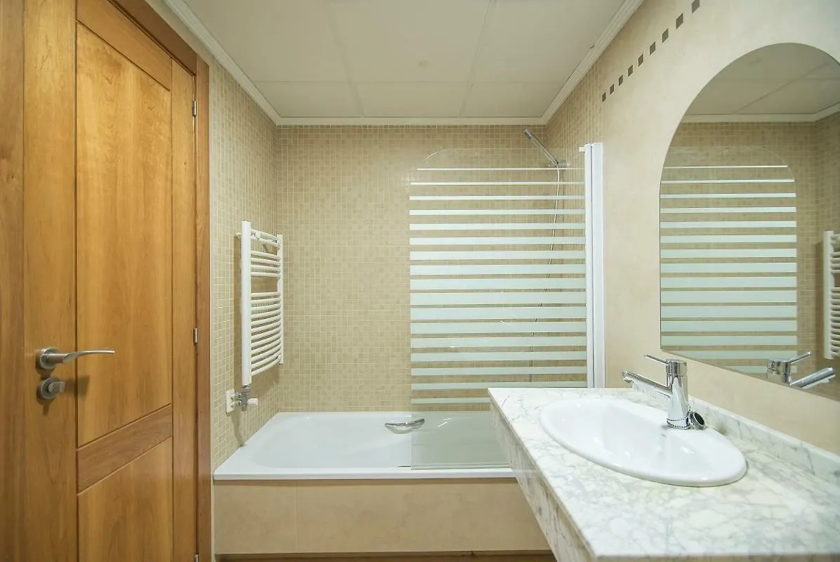 Enjoygranada Emir 3F - Pool, Gym & Free Parking Apartment Spain